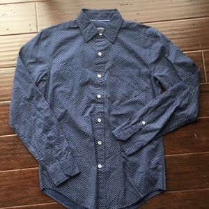 AEO athletic fit button down size xsmall